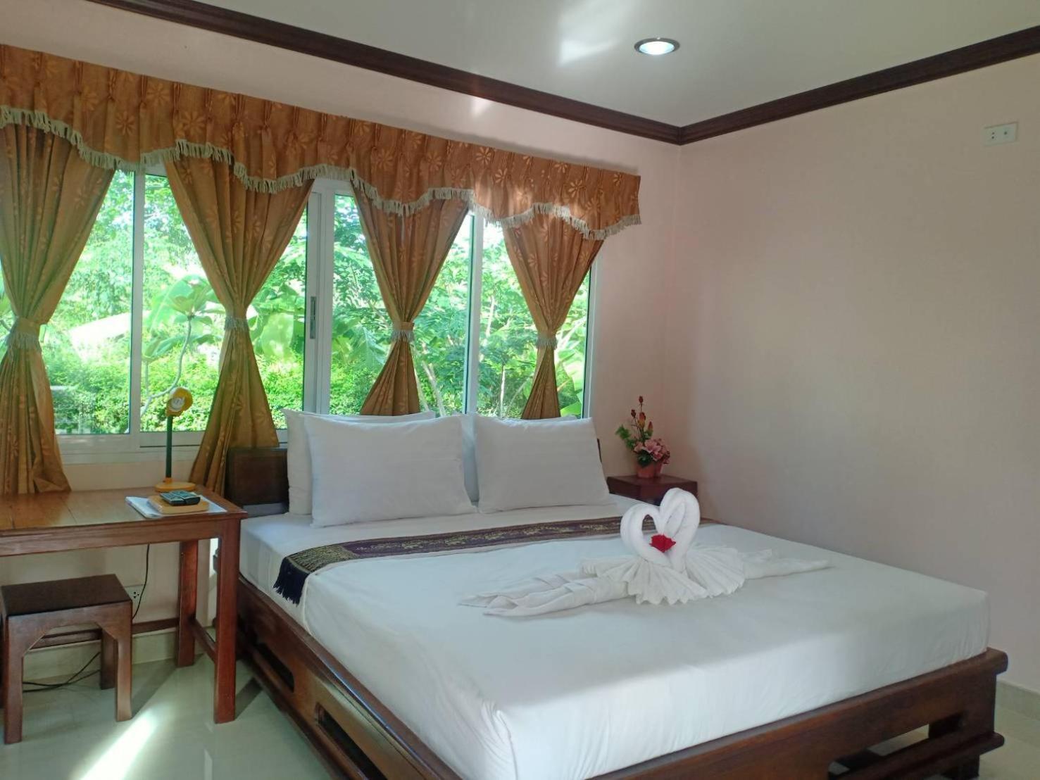 Capital O 75415 Nanthachart Riverview Resort Samut Songkhram Exteriör bild